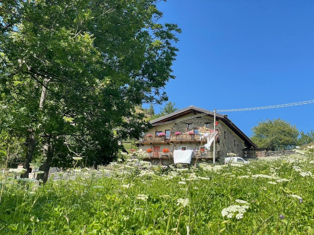 Agri-B&B Lou Col Canosio Exteriér fotografie